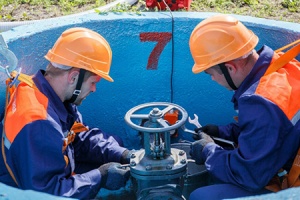 Омские депутаты обсудили ситуацию с бесхозными водопроводными и канализационными сетями