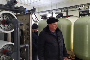 Около 10 км сетей водоснабжения построили в Тюкалинске в рамках программы «Чистая вода» 